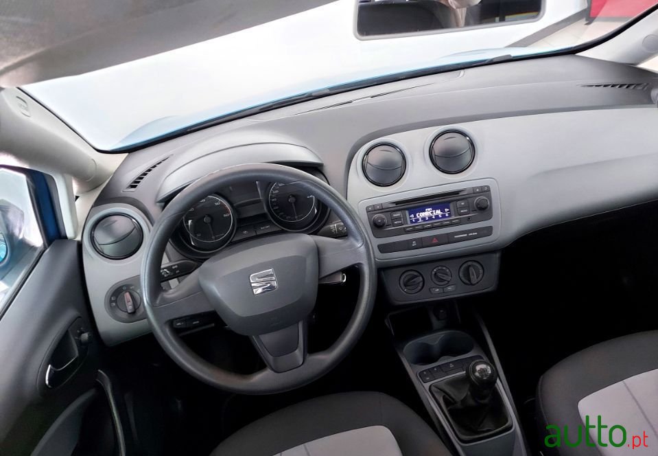 2014' SEAT Ibiza-St photo #5