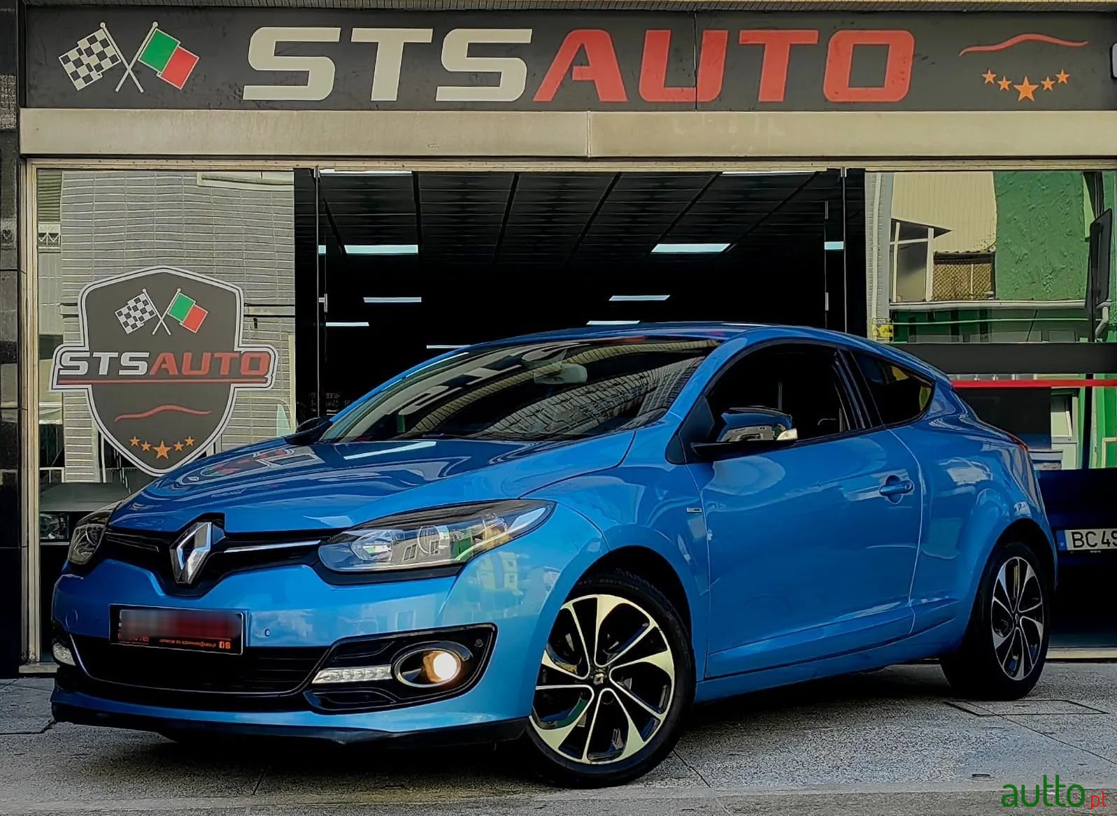 2016' Renault Megane Coupe photo #1