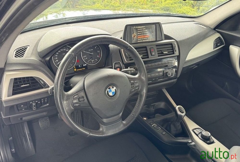 2016' BMW Série 1 D Line Urban photo #2