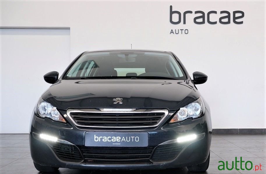 2017' Peugeot 308 photo #2