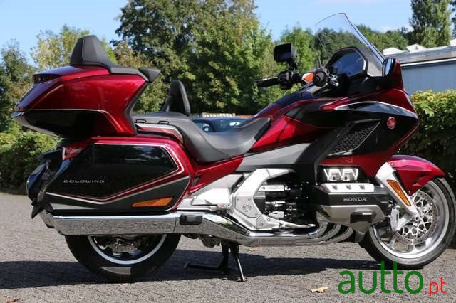 2018' Honda GL 1800 Goldwing photo #2