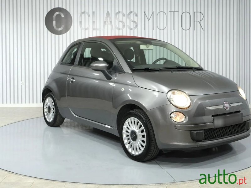 2011' Fiat 500C photo #2