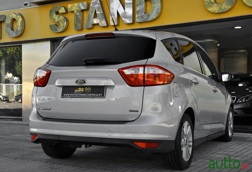2013' Ford C-MAX photo #4