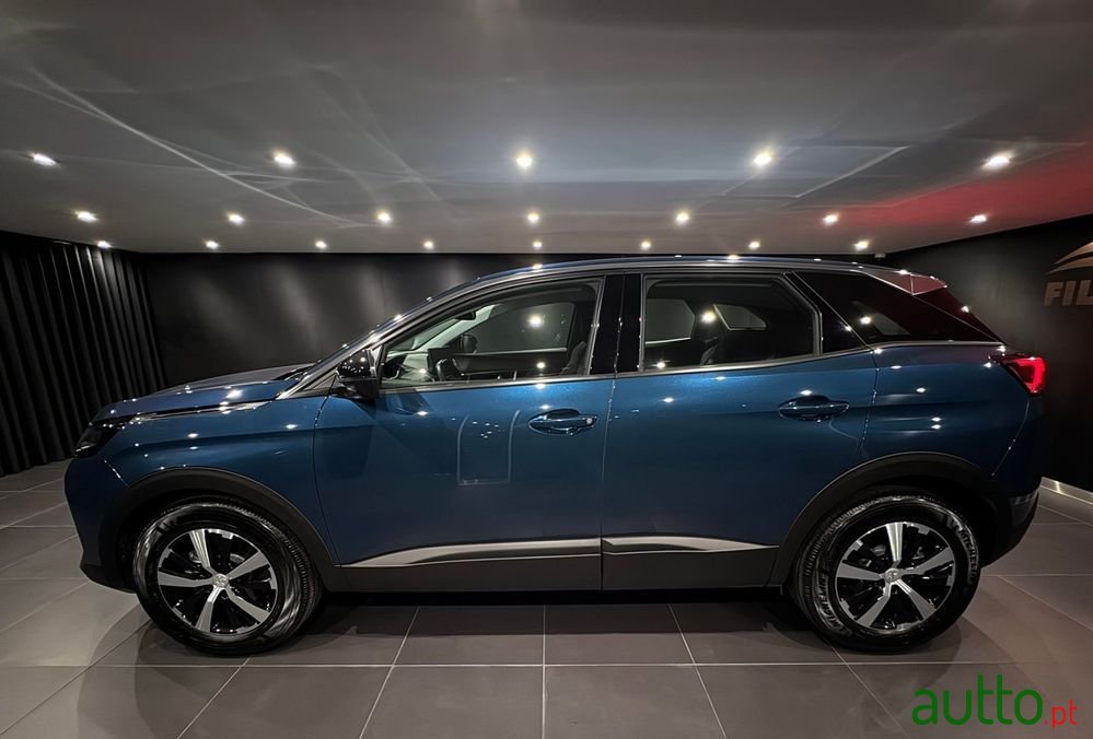 2022' Peugeot 3008 photo #4
