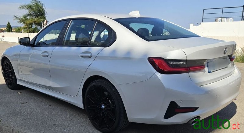 2019' BMW Série 3 E Touring Auto photo #2