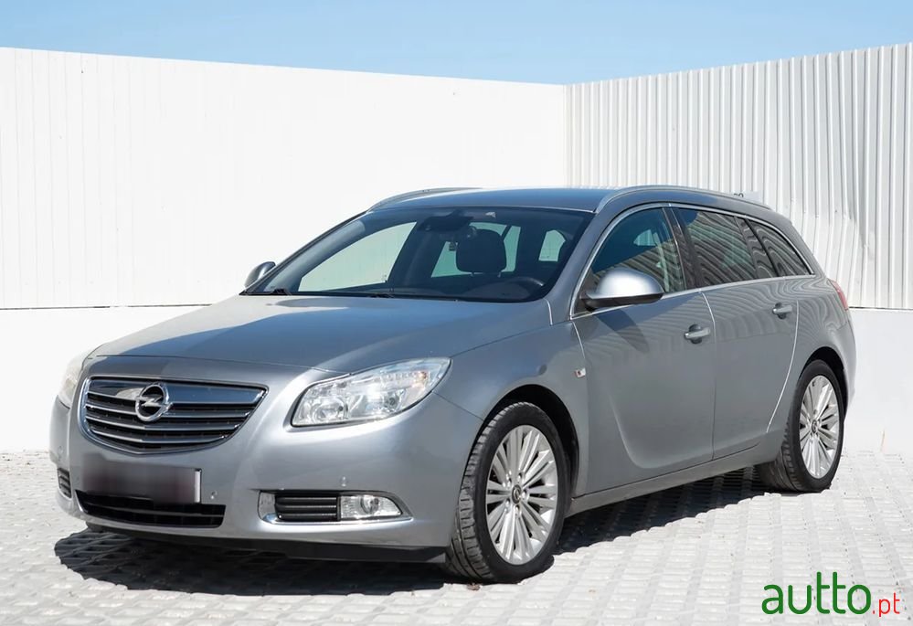 2013' Opel Insignia photo #2