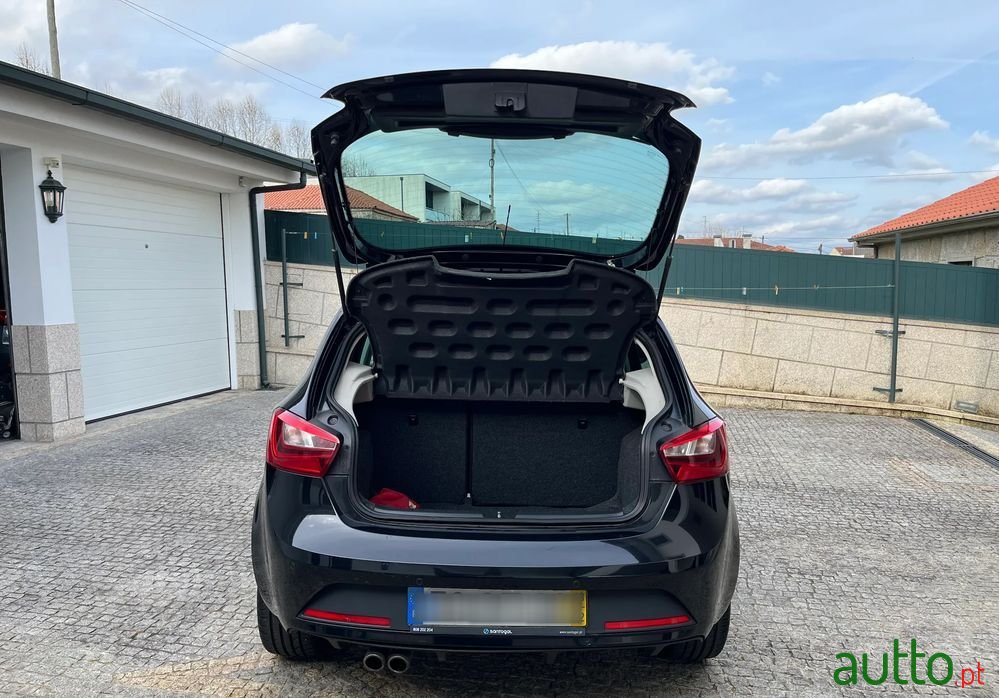 2013' SEAT Ibiza photo #6