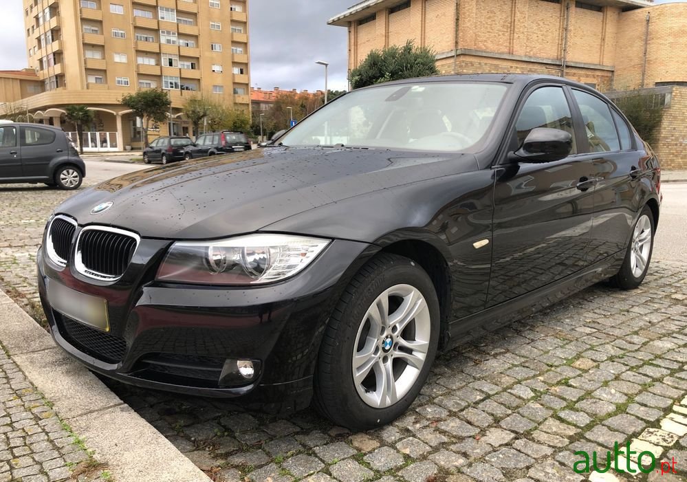 2009' BMW Série 3 D Navigation photo #1