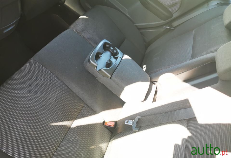 2007' Ford Focus Sw photo #5