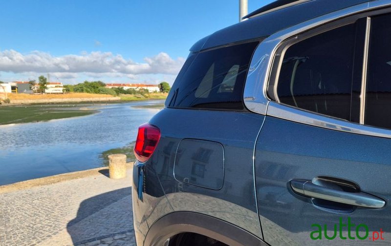 2019' Citroen C5 Aircross photo #6