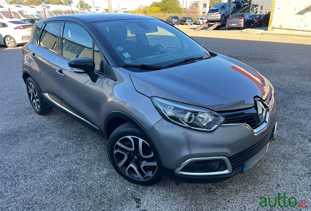 2016' Renault Captur photo #3