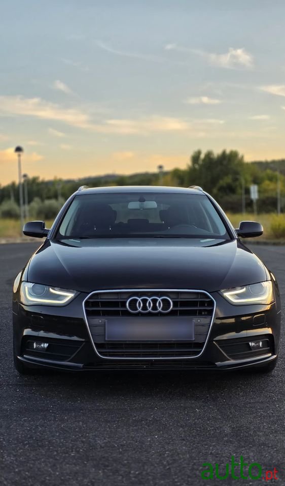2015' Audi A4 Avant photo #5