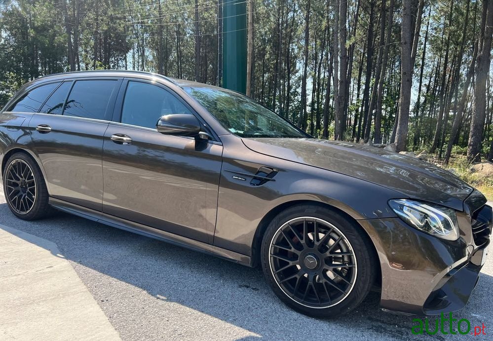 2016' Mercedes-Benz E 220 D Amg Designo photo #3