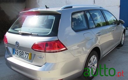 2017' Volkswagen Golf Variant photo #1