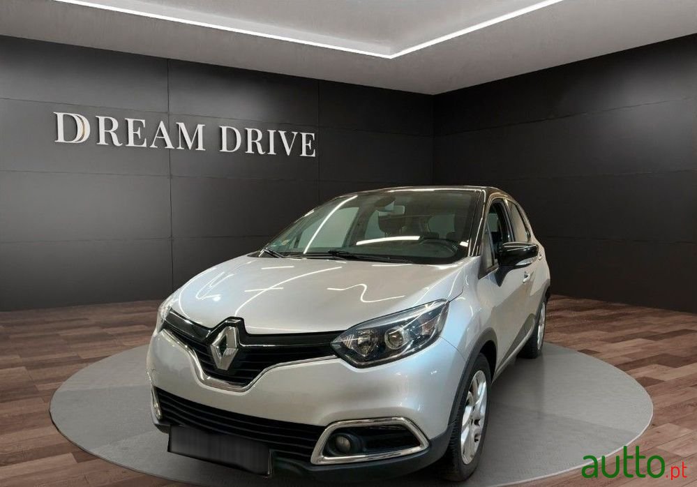 2013' Renault Captur photo #1