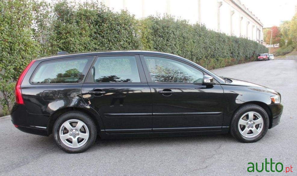 2008' Volvo V50 1.6 D Nível 2 photo #1