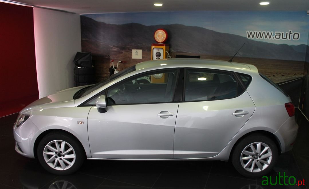 2014' SEAT Ibiza photo #4