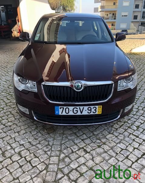 2008' Skoda Superb photo #2