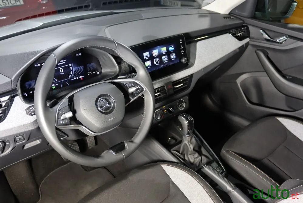 2024' Skoda Kamiq 1.0 Tsi Dsg photo #5