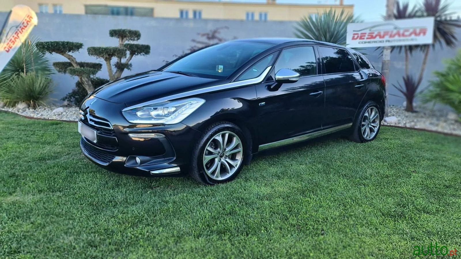 2013' Citroen DS5 photo #1