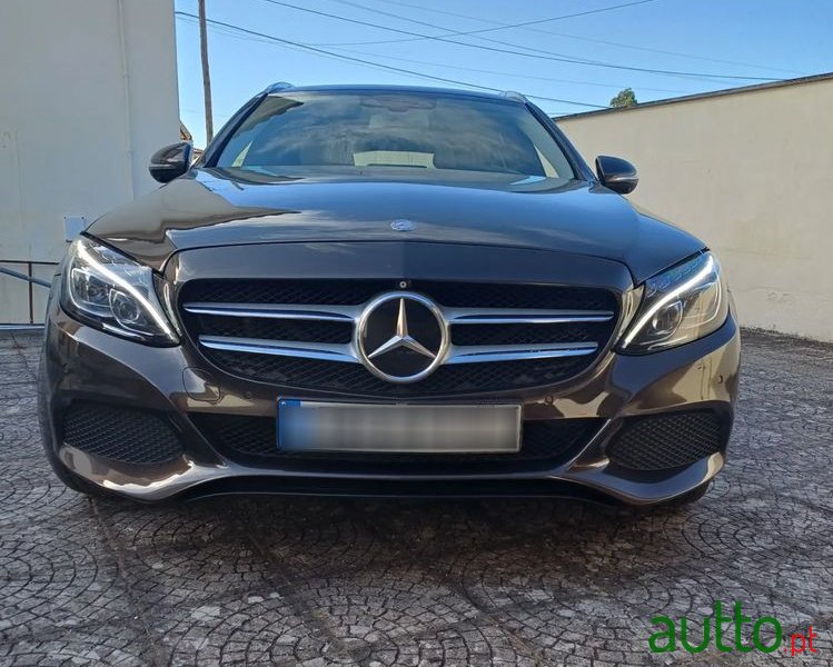 2015' Mercedes-Benz Classe C photo #1