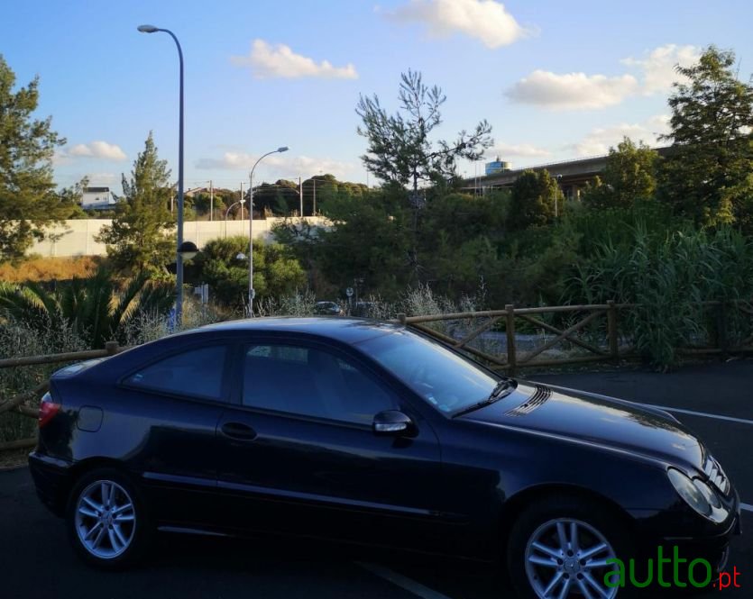 2001' Mercedes-Benz C-180 photo #4