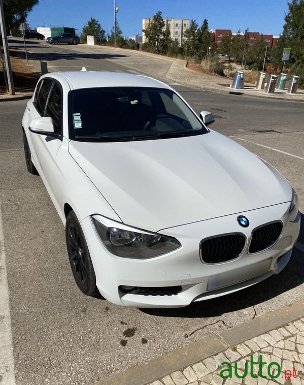 2012' BMW 116 D Efficientdynamics photo #1