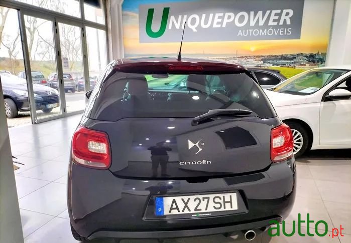 2010' Citroen DS3 photo #6