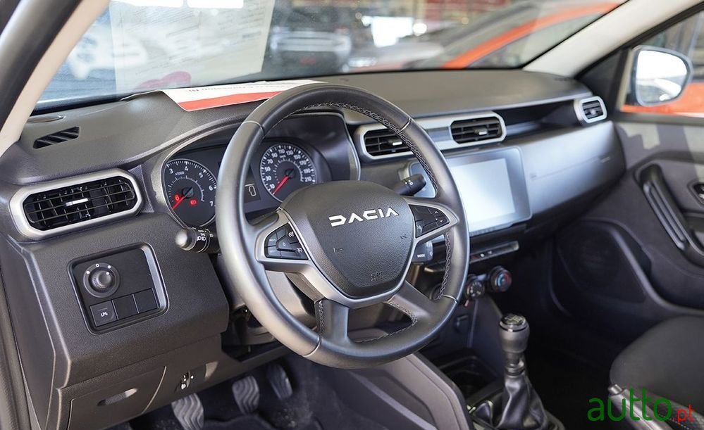 2024' Dacia Duster photo #6