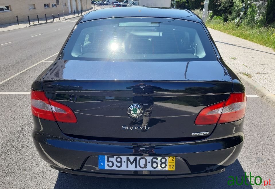 2012' Skoda Superb photo #6