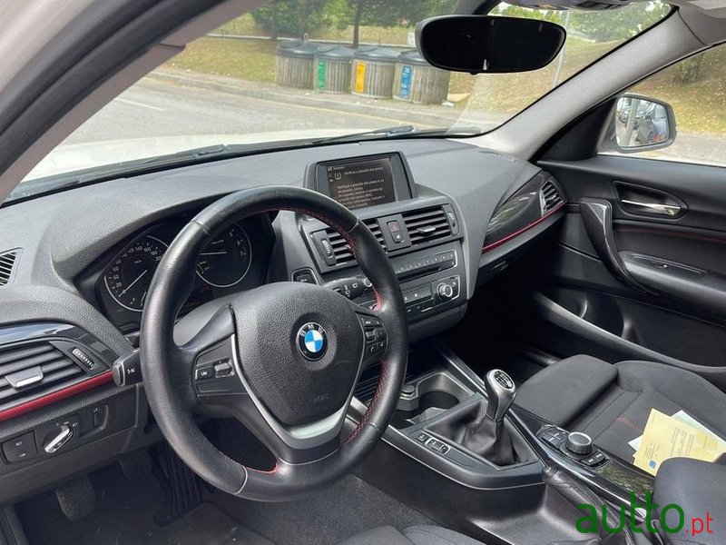 2014' BMW Série 1 I Line Sport photo #6