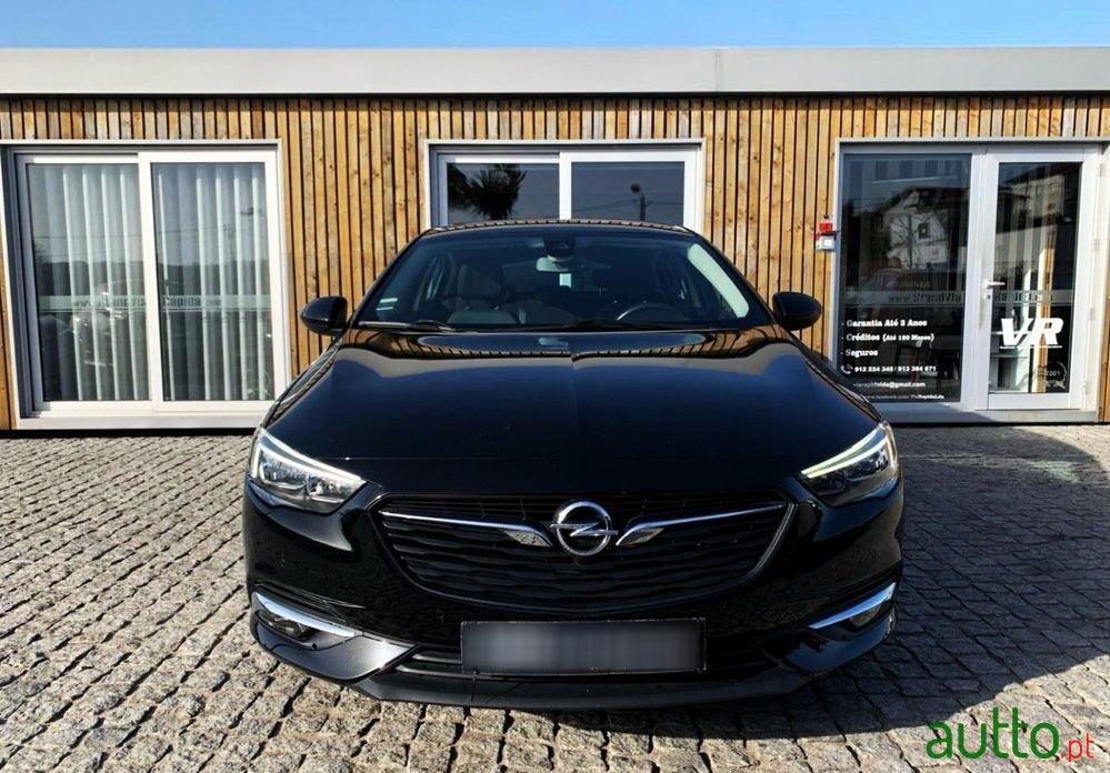 2019' Opel Insignia Grand Sport photo #2