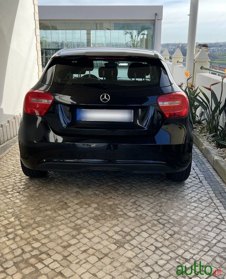 2015' Mercedes-Benz Classe A photo #1