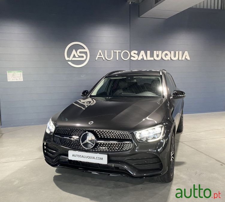 2022' Mercedes-Benz Glc 300 photo #1