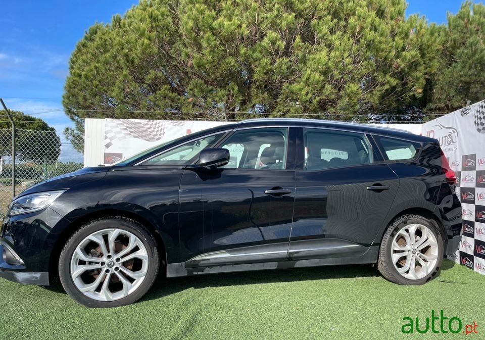 2018' Renault Grand Scenic photo #2