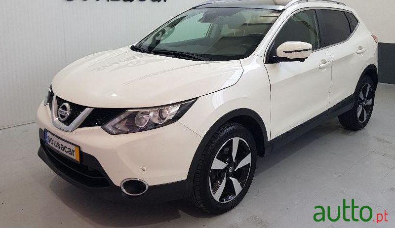 2015' Nissan Qashqai photo #1