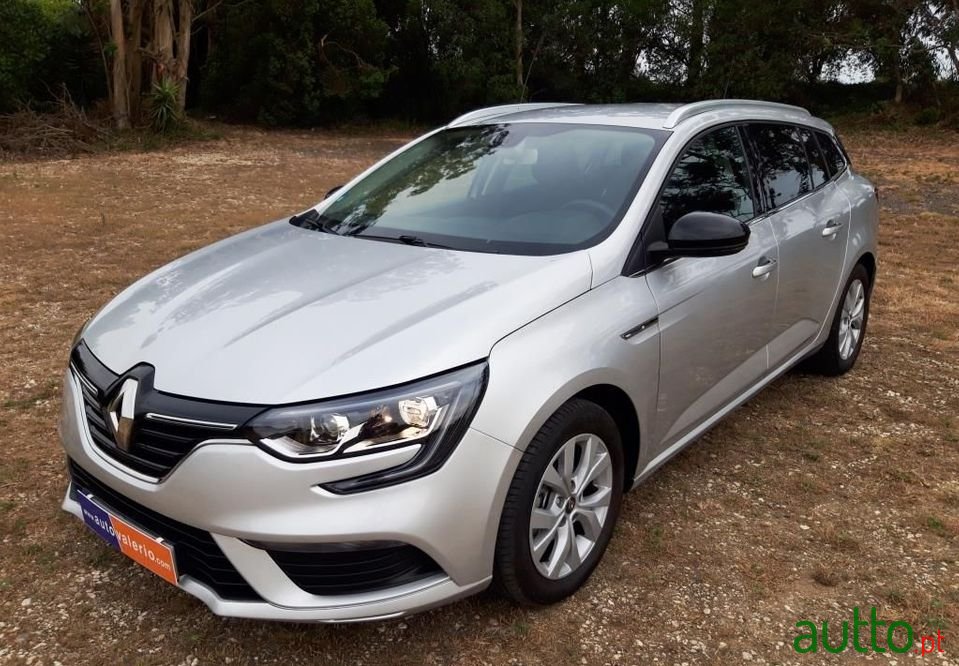 2019' Renault Megane Sport Tourer photo #1