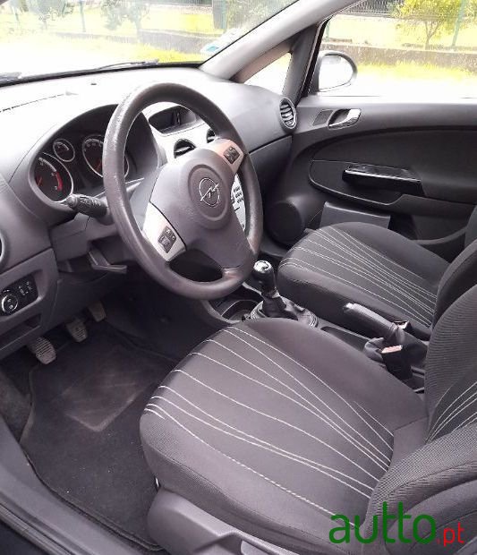 2010' Opel Corsa photo #2