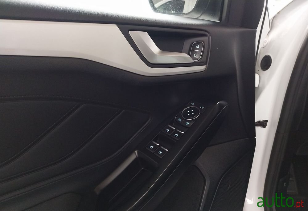 2019' Ford Focus Sw photo #3