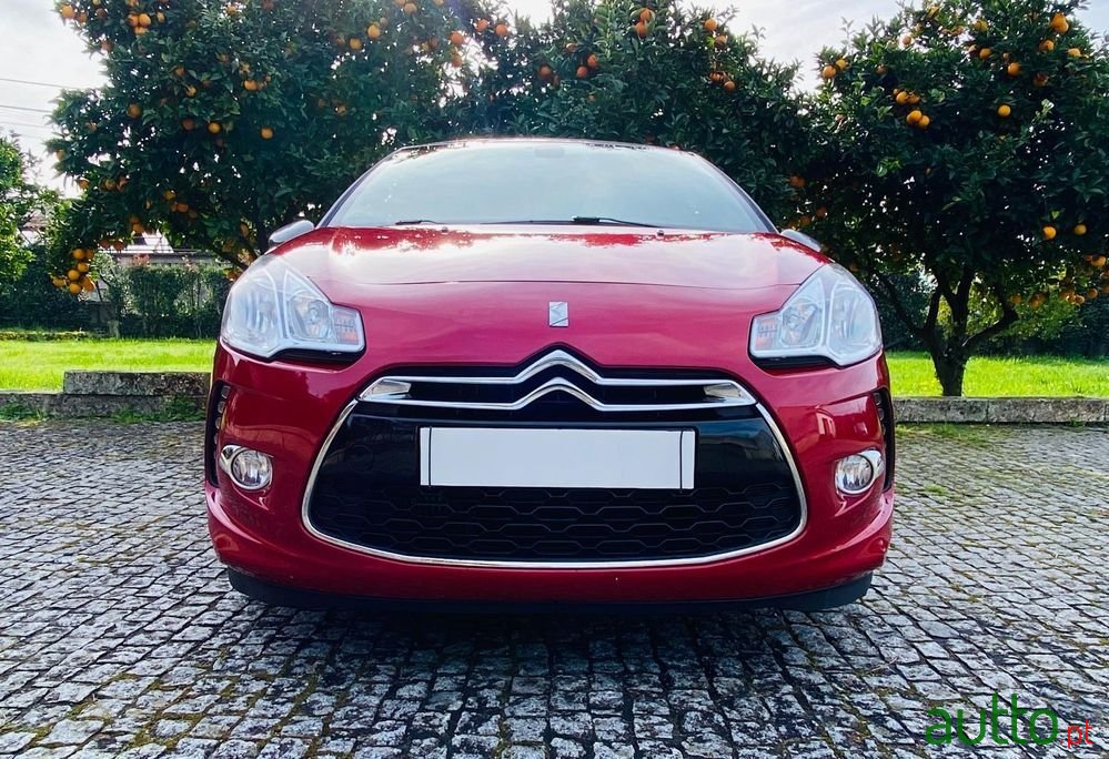 2015' Citroen DS3 1.6 Bluehdi Be Chic photo #3