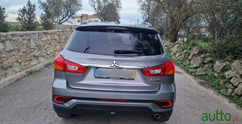 2018' Mitsubishi ASX photo #6