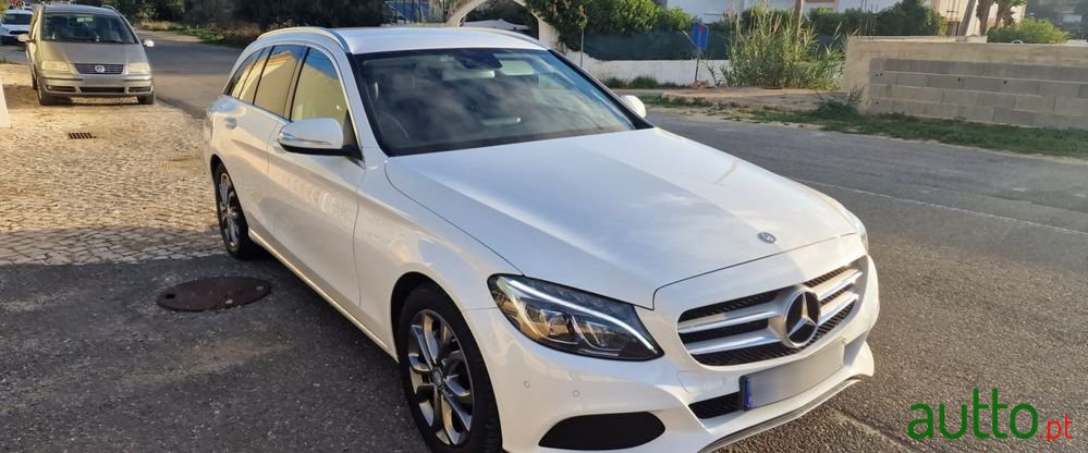 2015' Mercedes-Benz C 220 photo #2