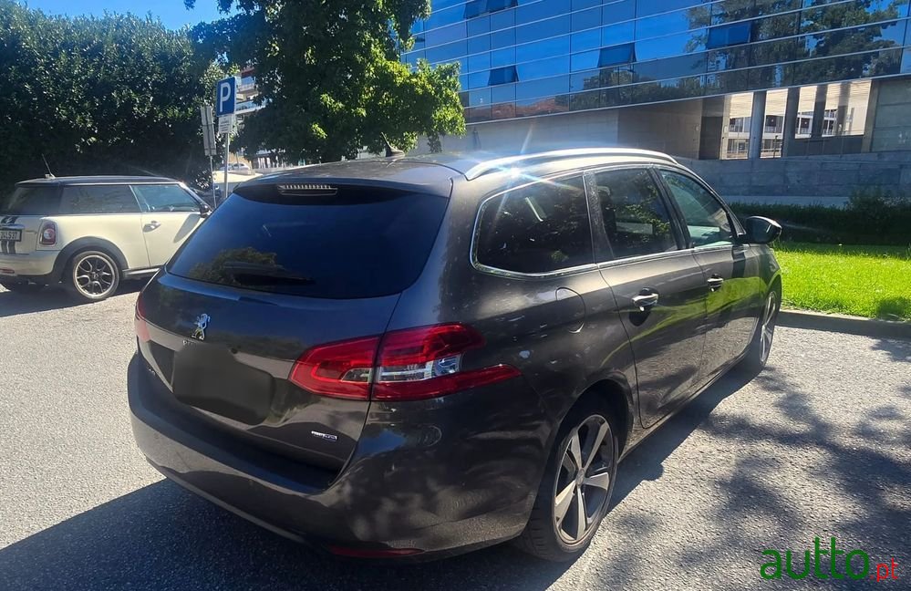 2015' Peugeot 308 Sw photo #5