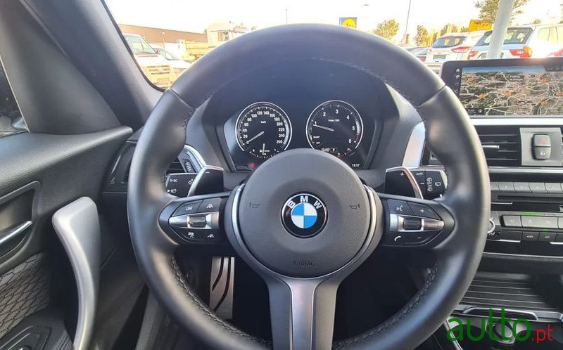 2017' BMW 120 D Xdrive Pack M photo #5