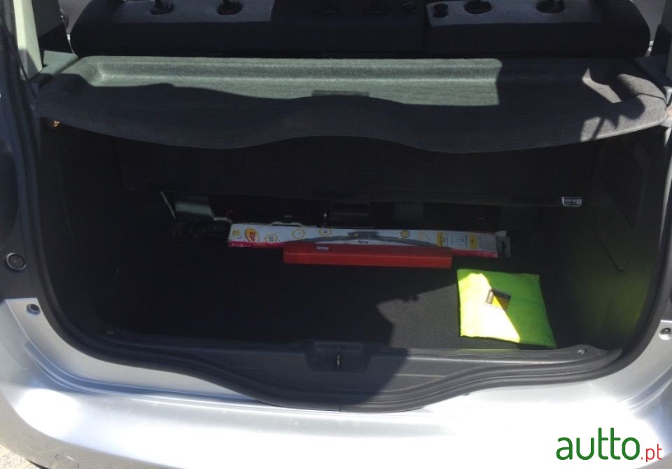 2006' Renault Modus Creative 1.2 photo #6