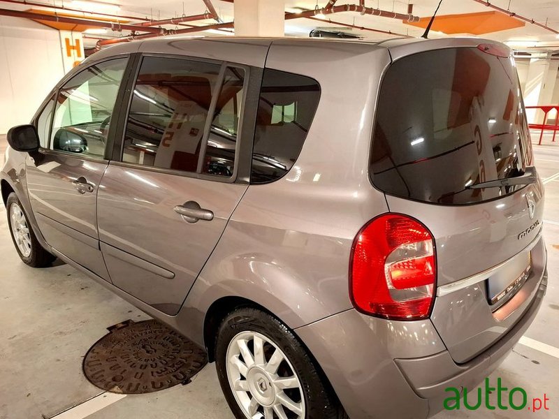 2010' Renault Modus 1.2 Confort Clim photo #3