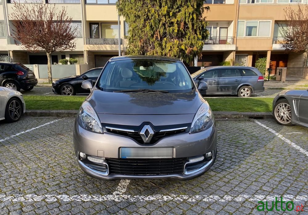 2016' Renault Grand Scenic photo #2