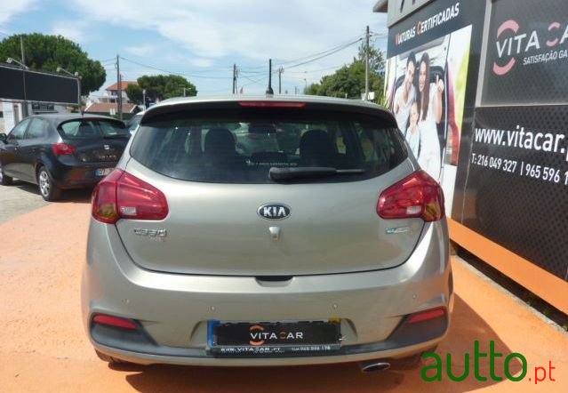 2015' Kia Ceed photo #5
