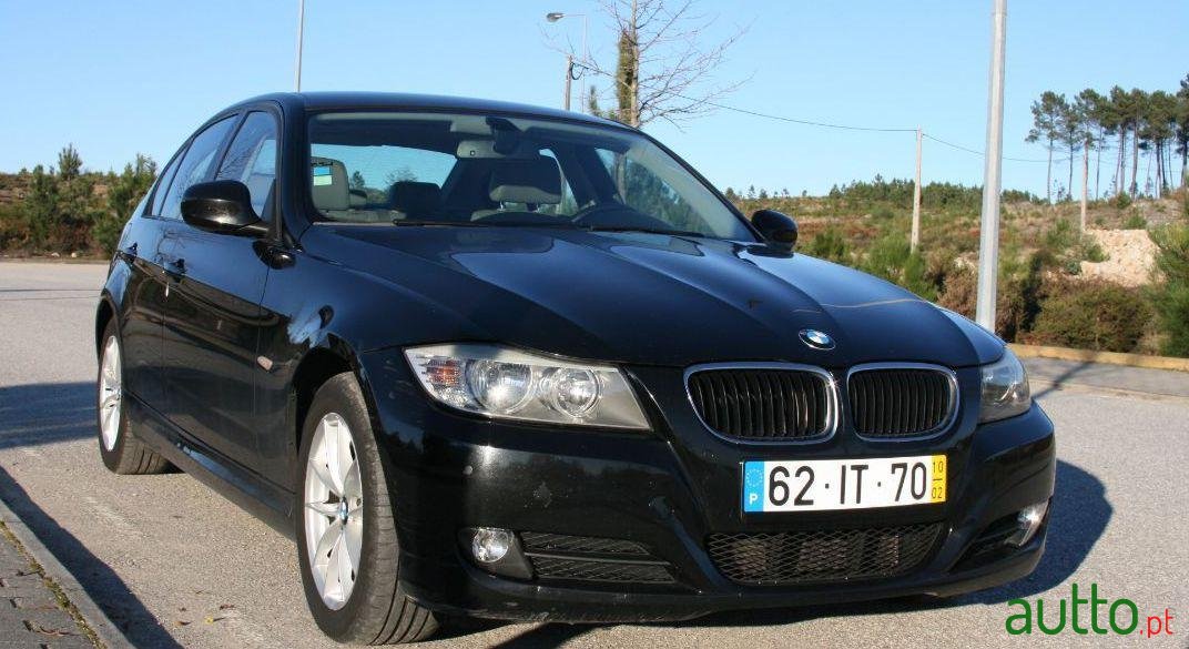 2010' BMW 320 Lci photo #2