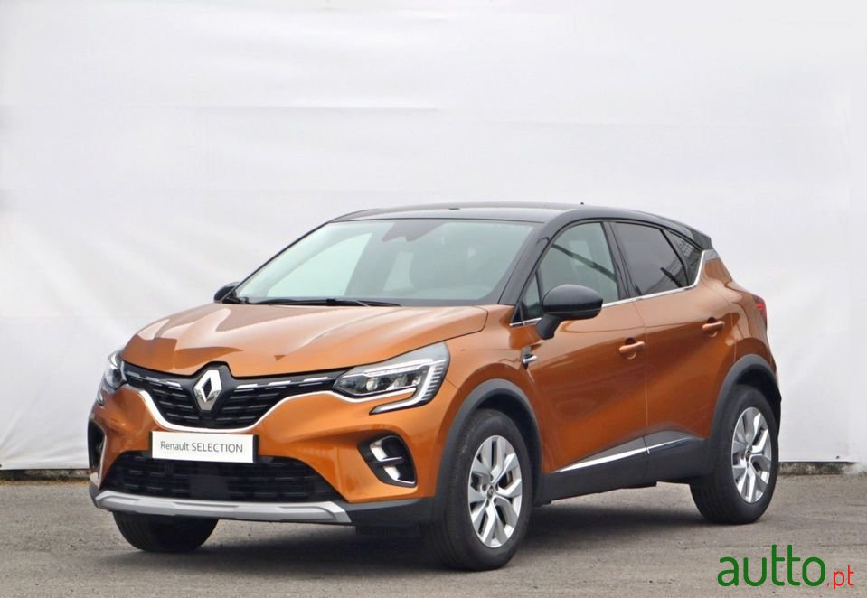 2021' Renault Captur photo #2